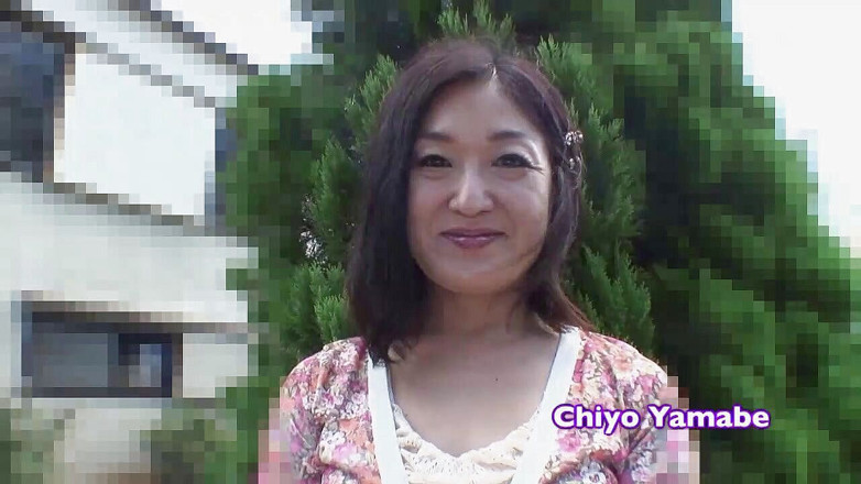 Milf in Love: Peluda japonesa milf - episodio 01