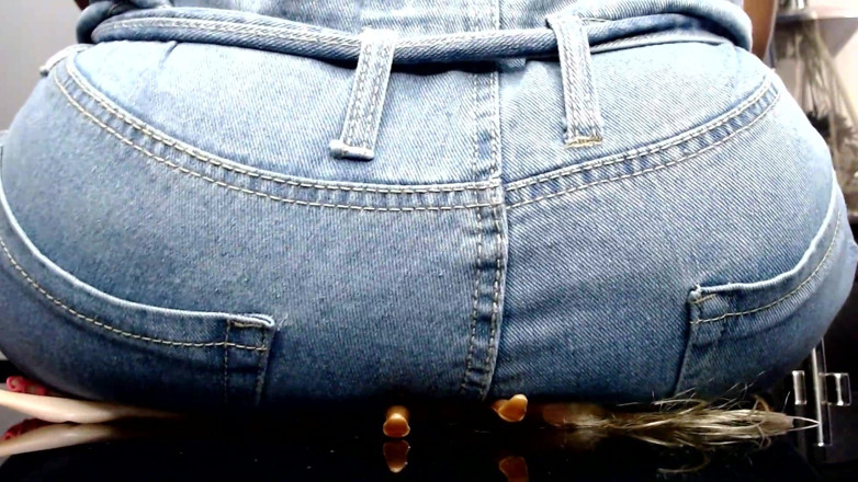 Maeling: Shrunk Teens Crushed in Denim Jeans and Ass Stifled Ignorant