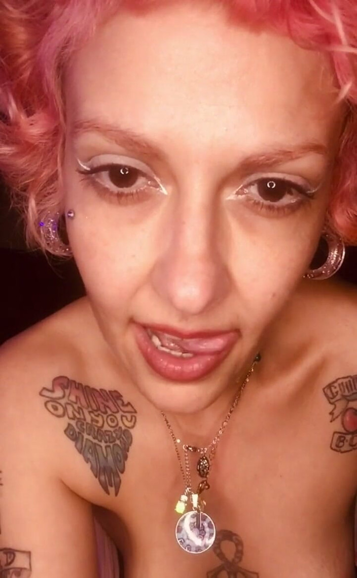 MariLou Moreira: Vieni a guardarmi toccandomi