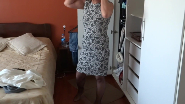 Ardientes69: Jag klär mig för att gå på motellet med min...