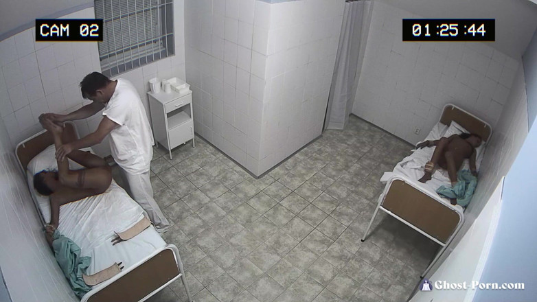 Ghost-Porn: Ghost porn 1 - deel 7 uitdrijving van een twee stiefzussen