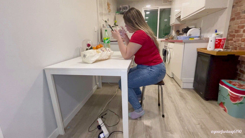 Your fantasy studio: Shameless farting while eating