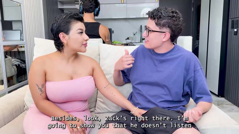 Pipe Boy: 我和我最好的朋友的大继母做爱，他一边玩电子游戏——Naty Delgado