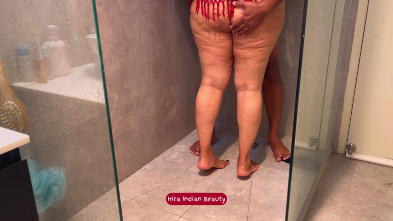 Hot 365 Entertainments: Tabú Cuarto De Baño Anal: Apretando Mis Grandes Tetas Mientras...