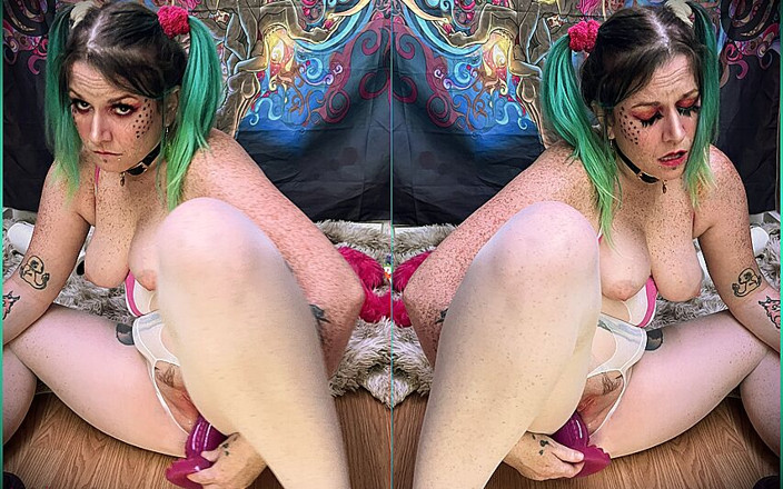 Lady_the_Tramp: Cosmic Coochie, inseminacja jaj obcych