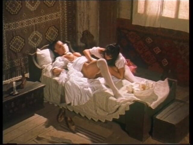 Lesbian Illusion: बड़े स्तन चाटने वाली दो हॉट लेस्बियन