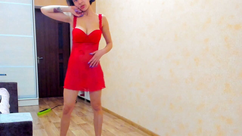 myla_angel: Гарячий стриптиз в червоній сукні та спортивному одязі