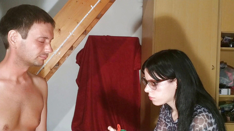 Beth Kinky: Esclavo frente a las burbujas