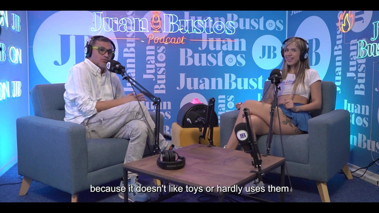 JuanBustos: Lepší než její hračky! Mollysmith Stříká celý sybský stroj na...