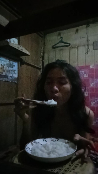 Reynaldo6: Mag jajakol unya napud 앙 레이나 잡기 라미 카요