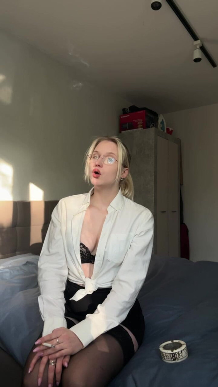 MertyXXX: Secretario