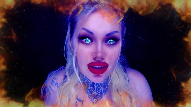 Goddess Misha Goldy: Honte sans fin : une spirale dans la folie