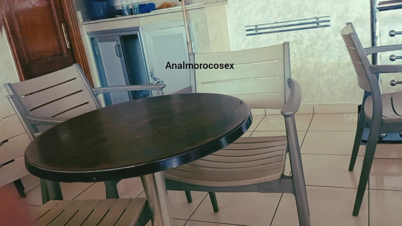 sahar good: Um Limpador De Café Se Apaixonou Por Um Cliente... O...
