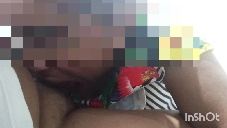 anal_queen_amateur: Il ne m’a même pas averti qu’il allait éjaculer, j’ai dû...