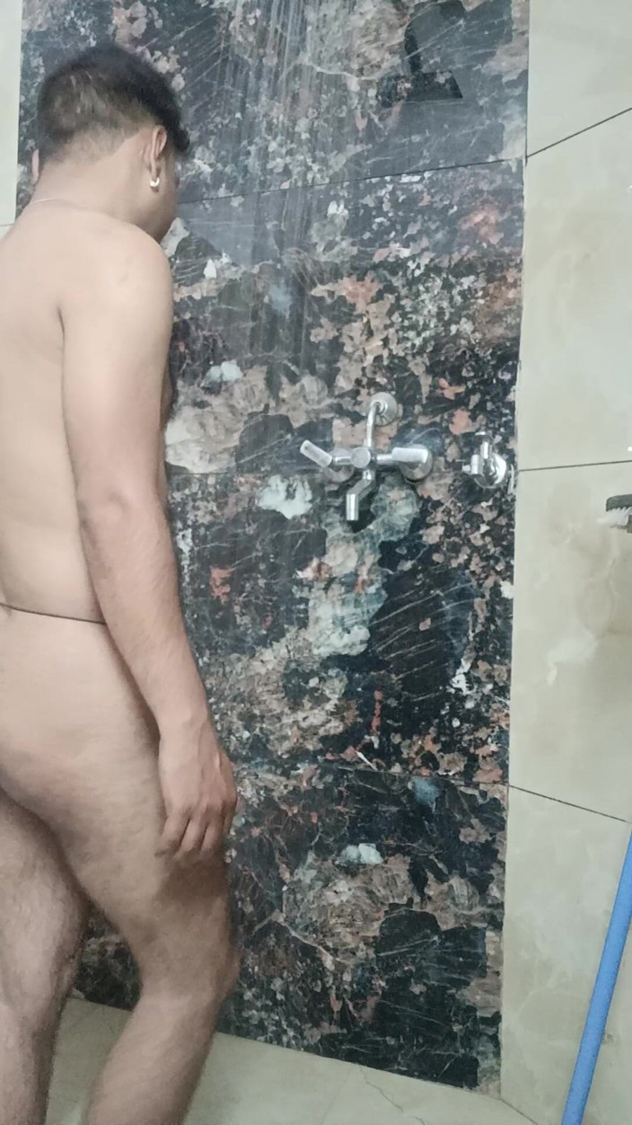 Rajasthani-old-lover: Un desi indien fait un show de masterbation avec son...