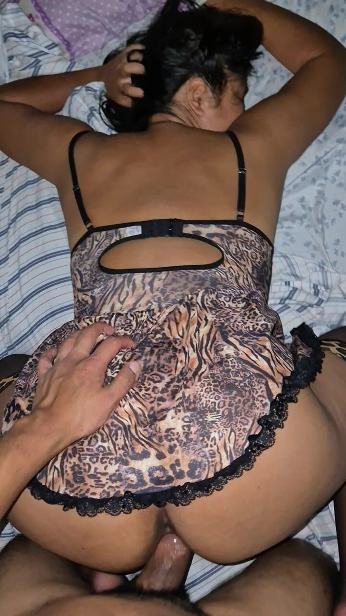 RealAmateuur: poshaak paarti ke baad ek ajanbi ne mujhe meri seksi...