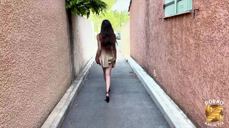 Porno Baguette: Лола, молода краля, хоче гарячий секс утрьох