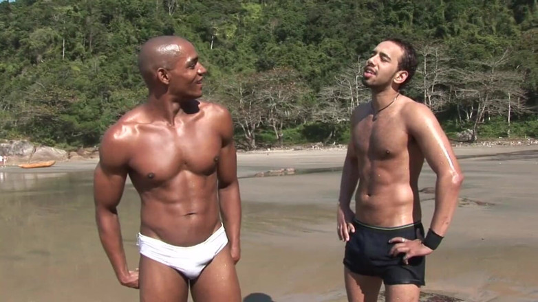 Gay 4 Pleasure: İki Afrikalı adam plajda sikişiyor