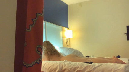 Juli_July: Sexo loco salvaje en la oscuridad después de que la...