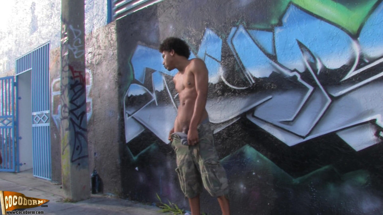 CocoDorm: Theo Rush