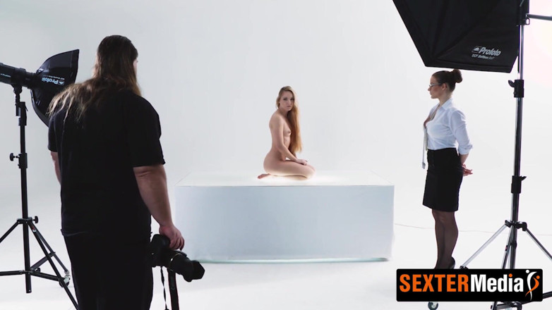 Fetisch by Sextermedia: Біла кімната з Ханною