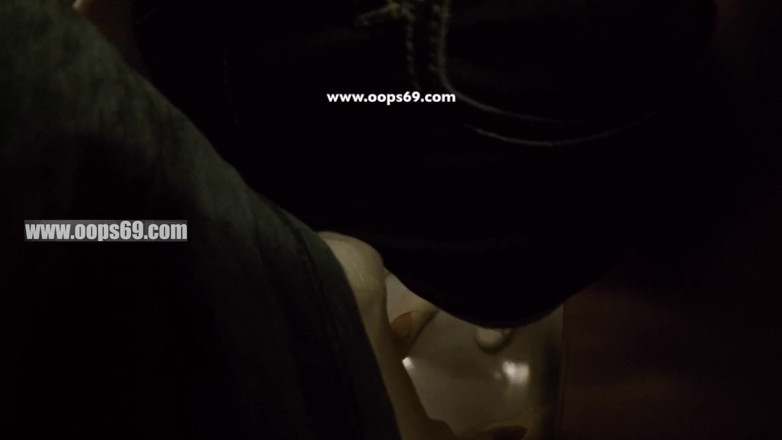 Markus Rokar: Une MILF blonde inconnue à gros nichons a commencé à toucher ma...