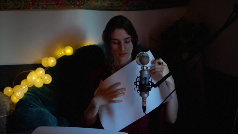Piper Blush: Asmr suoni di carta