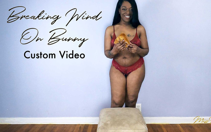 Miss-Safiya: bani par breking vind - kastam