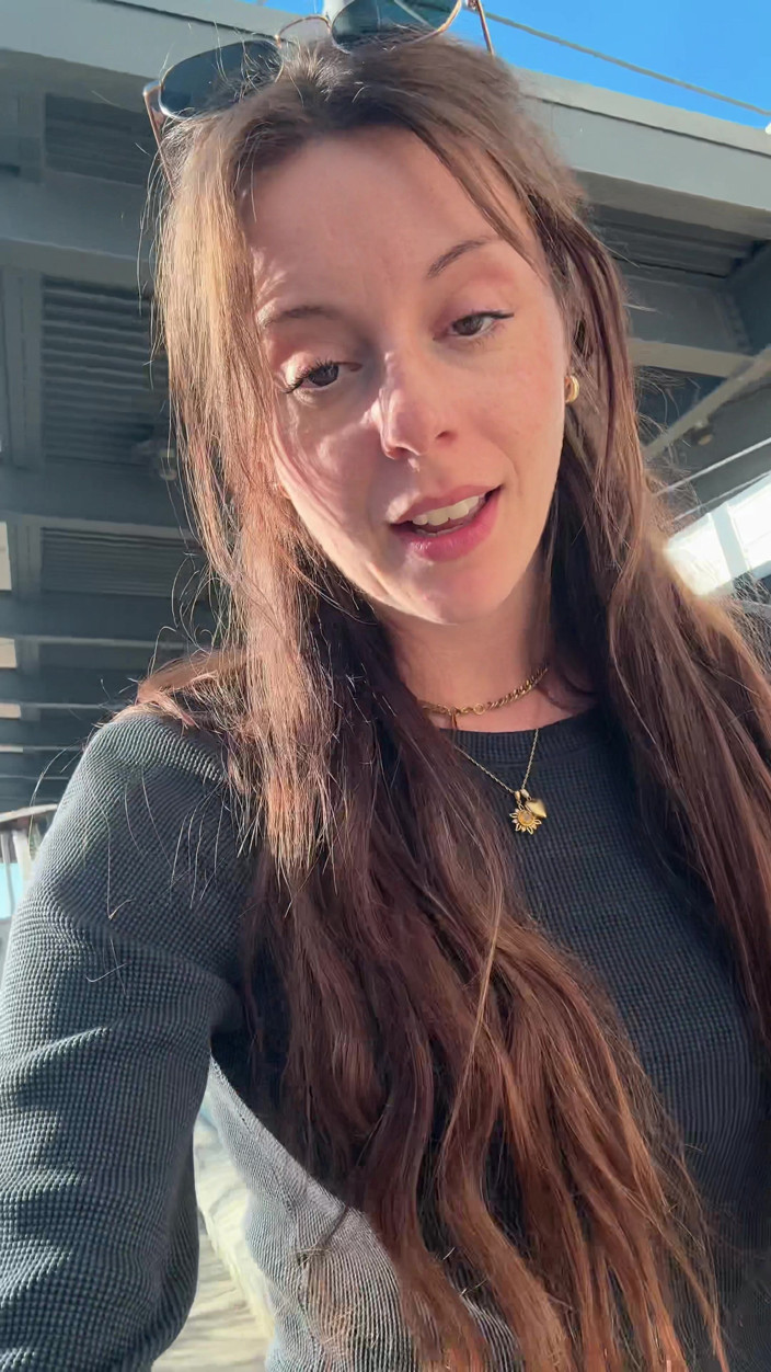 Nadia Foxx: Die Suche nach einem tollen Ort, um draußen zu kommen!