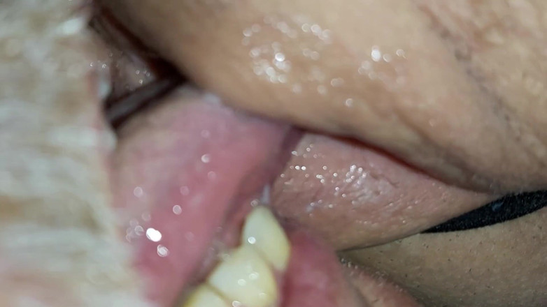 Juicy Joseph: Lingerieliefhebbers - stormachtige maandag - recht in het oog