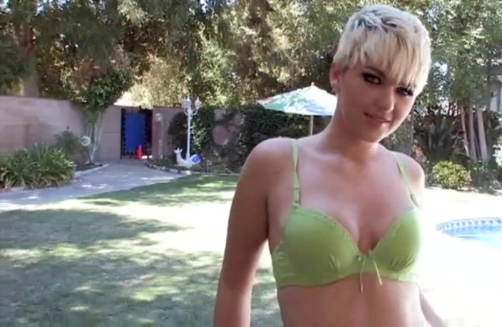 Chica Suicida DVD: Claudia Downs Is One Of The New Whores