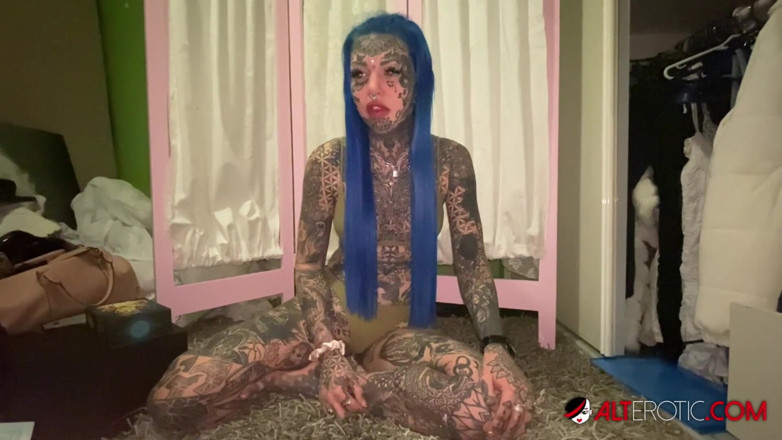 Alt Erotic: La masturbación en solitario en cuarentena de Amber Luke