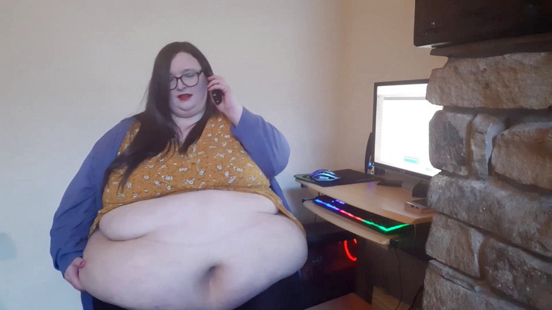 SSBBWLadyBrads: Ssbbw sekreter işte patronu tarafından aşağılanıyor - fantezi