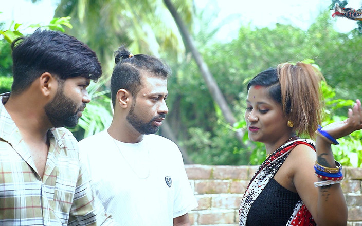 Desi Bold Movies: Moglie infedele