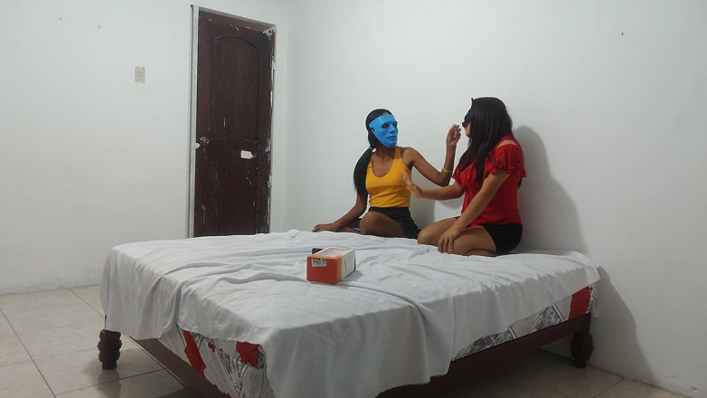 Martin13: शानदार!! दुल्हन अपने सबसे अच्छे दोस्त को बॉयफ्रेंड के घर ले जाती है ताकि वह देख ले कि रसदार लंड चुसाई कैसे दी जाए