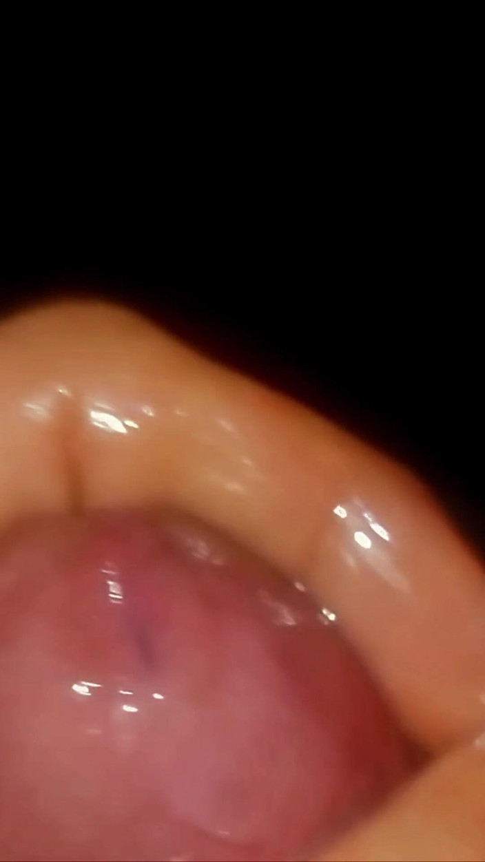 Naughty Cock: Кончаю за просмотром видео друзей. Интересно, если его жена что-то во время