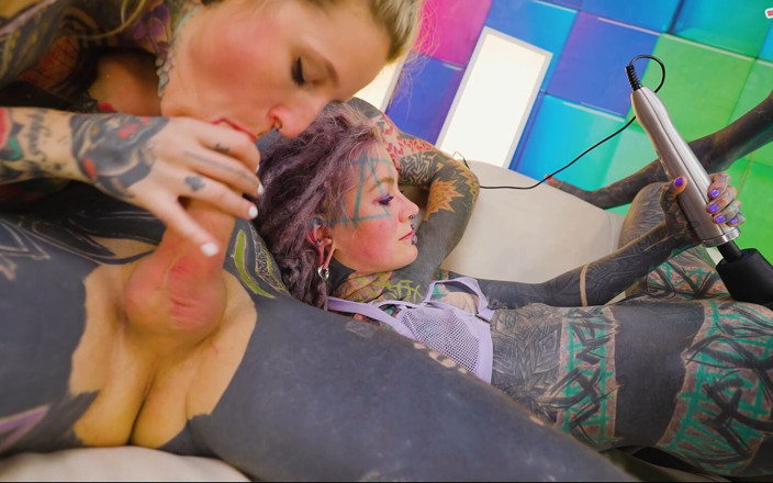 Z-Filmz: Extremes anal-Doppelanal, DP-fick mit schlampigem blowjob, geldautomaten und gesichtsbesamungen