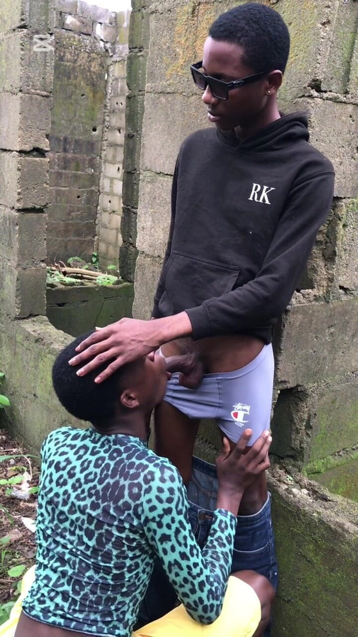 Smallmighty: Hunk twink vs sıska twink
