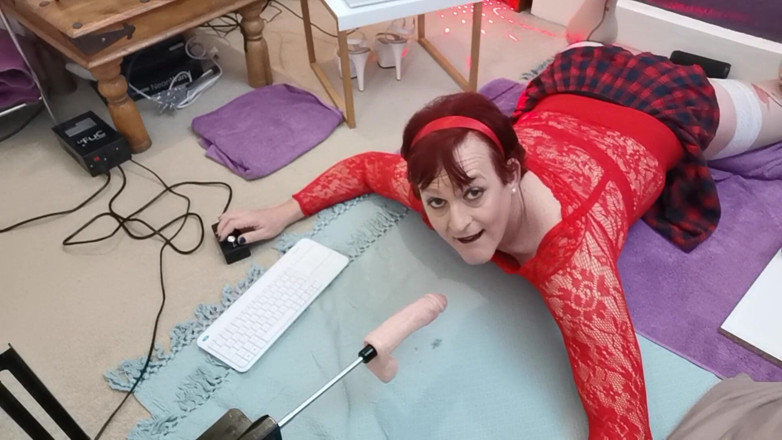 Mistress Jodie May: Baise contre la machine