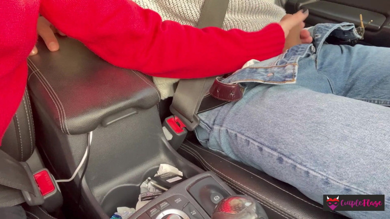 Coupleflage: Sur L’autoroute, Je Fais Jouir Le Chauffeur Uber