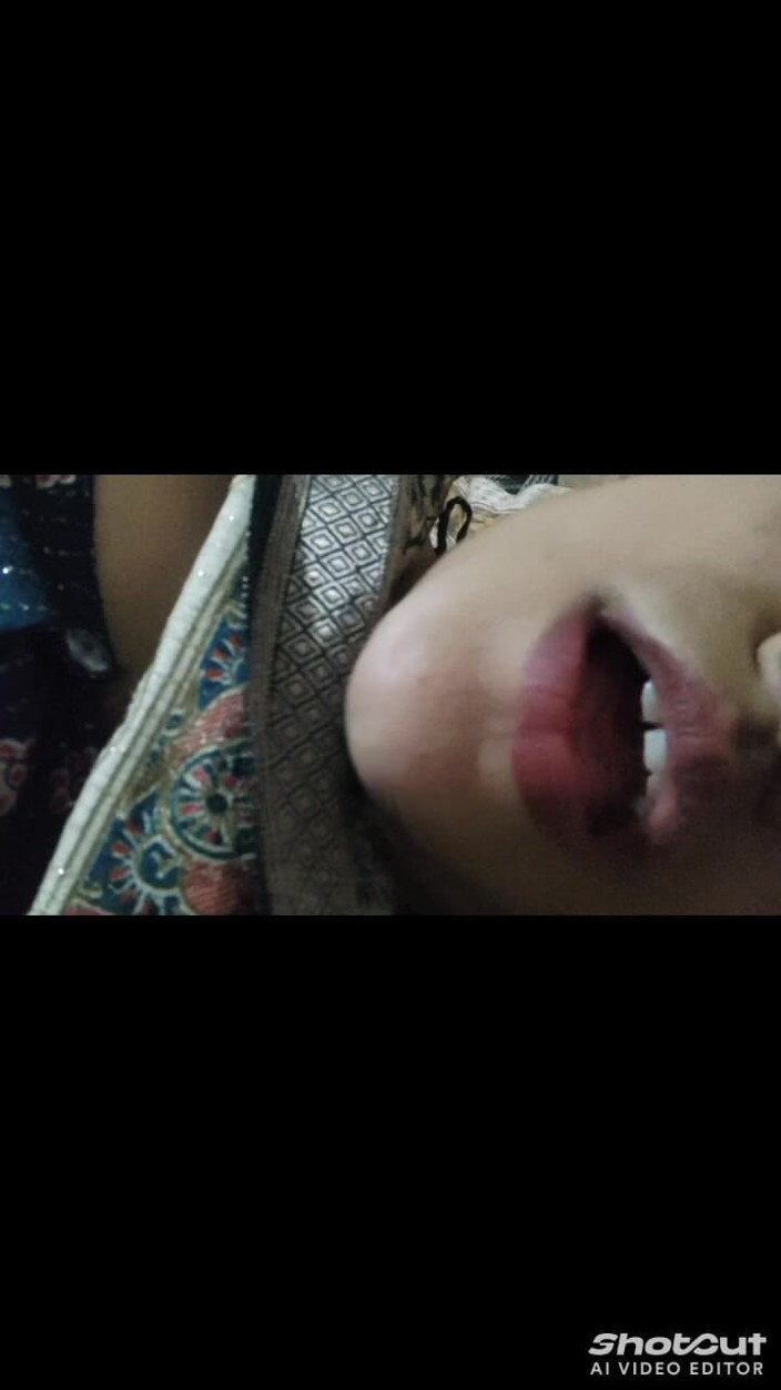 Dr_doom21: Tetek susu bhabhi Ji, pepek desi bhabhi Ji