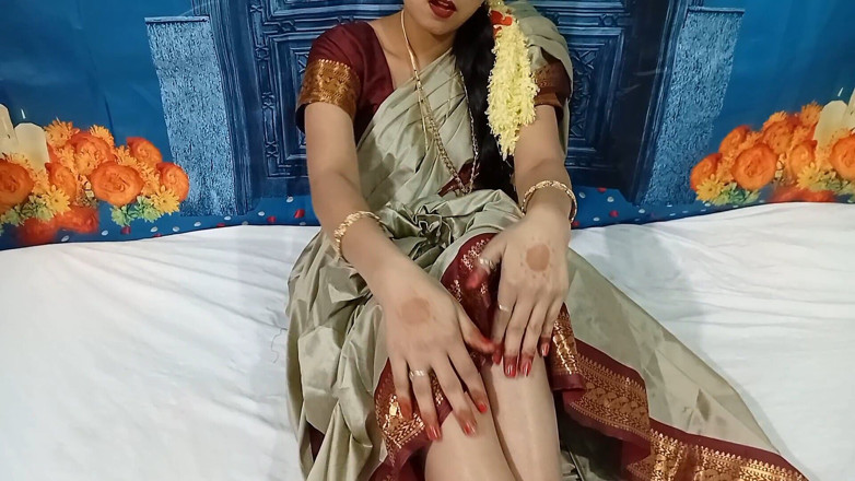 Vamika: Bhabhi Tamil yang sangat cantik lapar untuk zakar besar