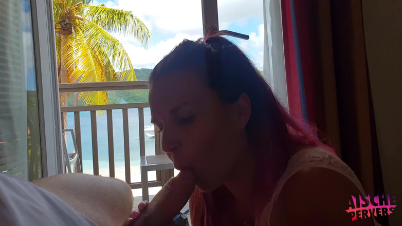 Aische Pervers: Baise en vacances sur Balkon