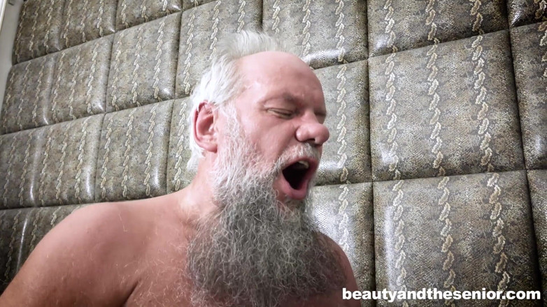 Granddadz: Maya crush &amp; atilla, dia paling suka kontol pria tua itu