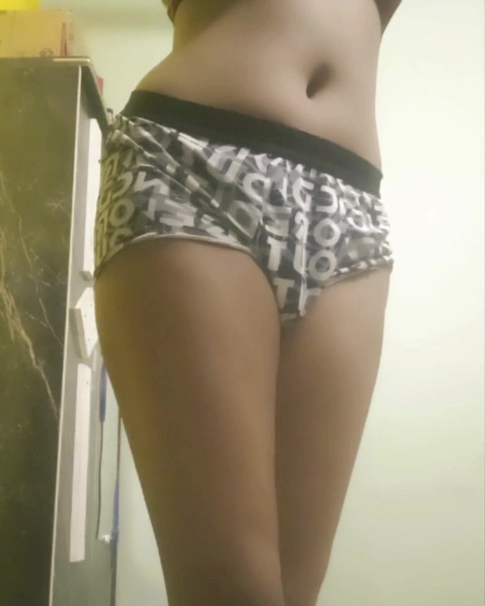 Desi_Tease_Queen: Ấn Độ bhabhi trêu chọc