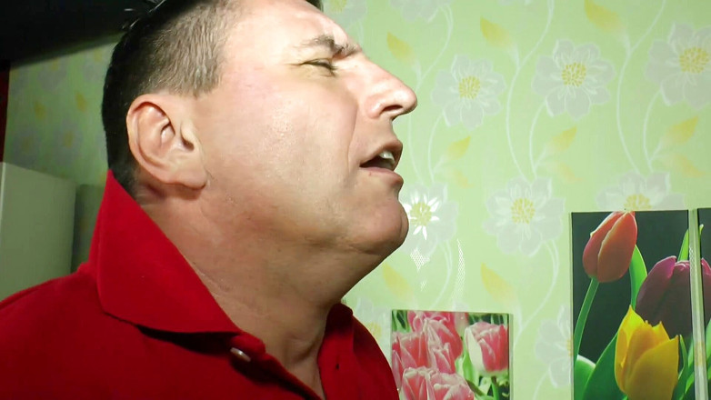 Mature Climax - 100% Mature Videos: Руда зріла в панчохах отримує камшот на цицьки після траха