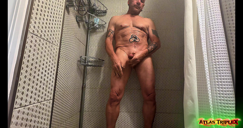 Fap daddy studio: Solo duş sahnesi - sabunlama ve döl bırakma