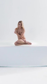 Chambre blanche avec Hanna