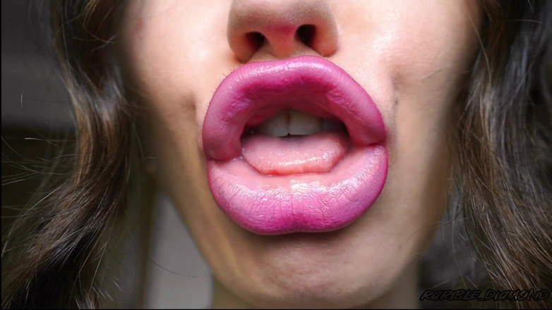 Rarible Diamond: Sexy Puckered Rty JOI Custom