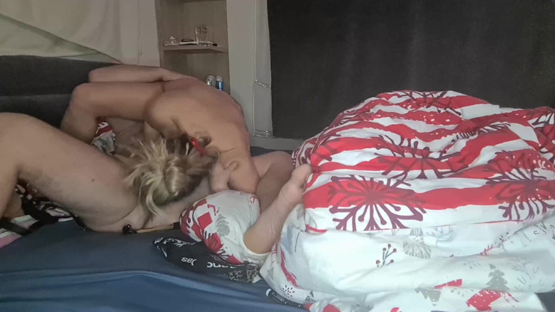 Anal Fetish Couple: Bú cu, bú và làm tình mạnh bạo với một...